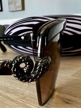 Roberto Cavalli Glossy Black Sunglasses Temple with Silver Logo